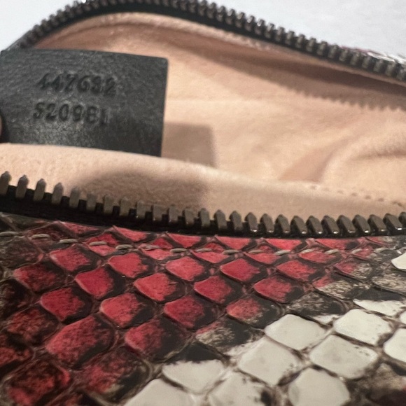 Gucci GG Marmont Python Crossbody/Shoulder Adjustable Bag - Picture 8 of 8